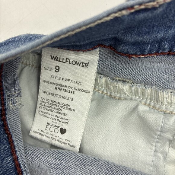 Wallflower Womens Size 9 Sassy High Rise Denim Jean Shorts Cuffed Blue Casual - Picture 5 of 5